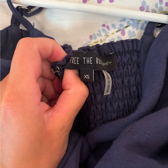 Navy tie top with flowy bottom! - Picture 3 of 3